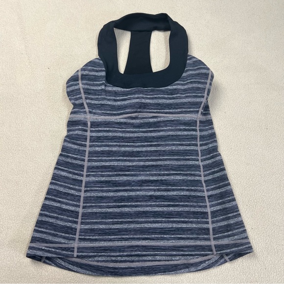 lululemon athletica Tops - Lululemon Tank Top Womens 8 Gray Black Stripes Galore Built In Bra